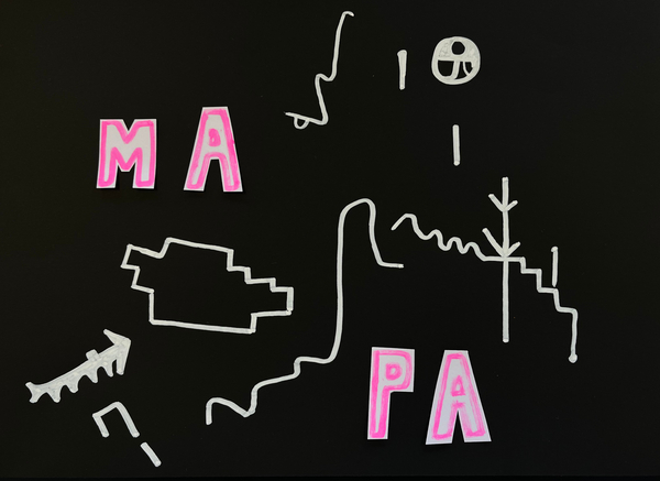 Over a black background, some arrows, paths and forms that resemble ancestral cave paintings are displayed. On the surface, four letters, scrapped in pink with a white background, form the word "mapa"